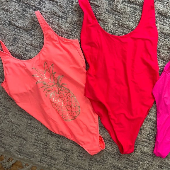 AE One piece swimsuits - Picture 2 of 2